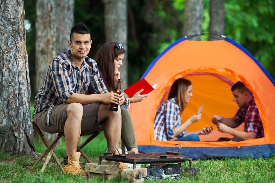 famille en camping en espagne costa brava